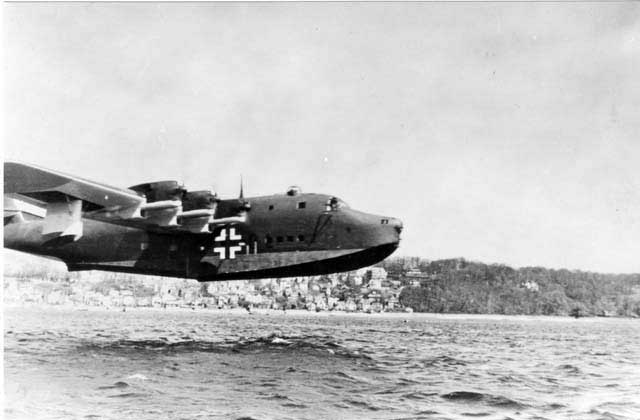 The BV-222C coming in for the landing. Note the different engines!