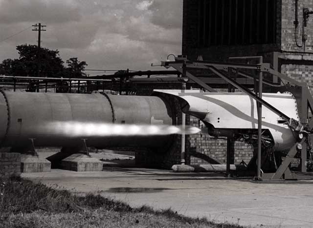 Test stand of the Spectre rocket motor (De Havilland photo)