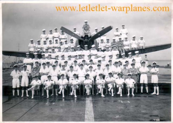 Hellcat and personnel of 1839 Squadron HMS Indomitable [Paul Whiteing collection]