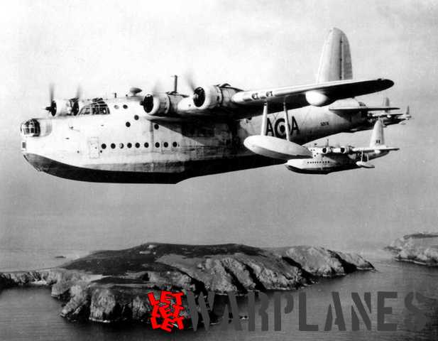 Two Sunderlands in flight with GR.V SZ576 on the foreground. The ASV radar housings under the wings are clearly visible.